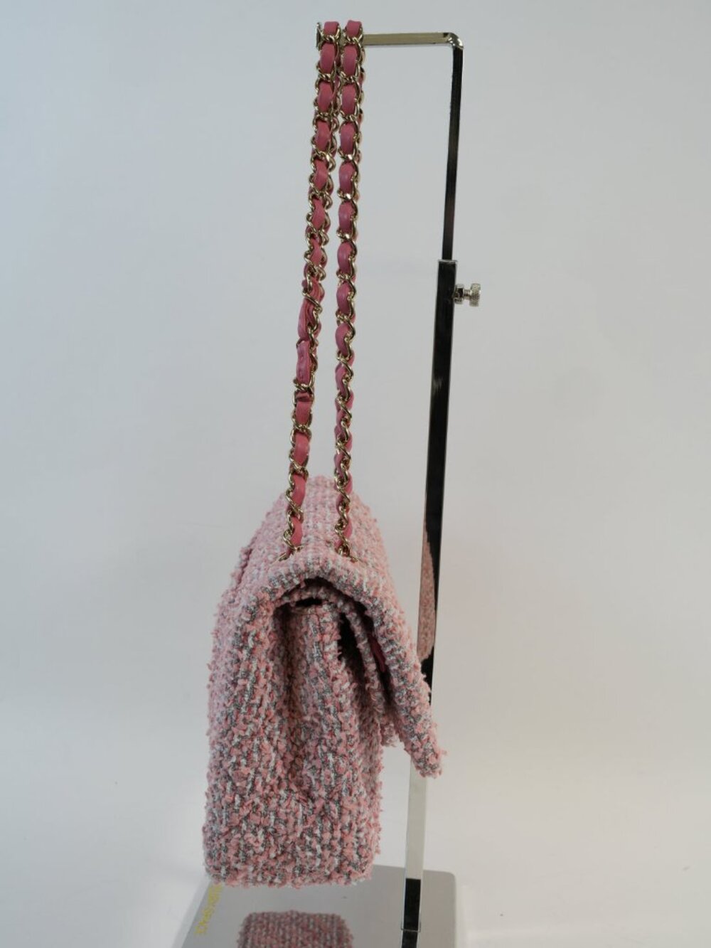 Chanel Medium Classic Flap in Pink Tweed and Gold Hardware Handbag - Picture 6 of 16